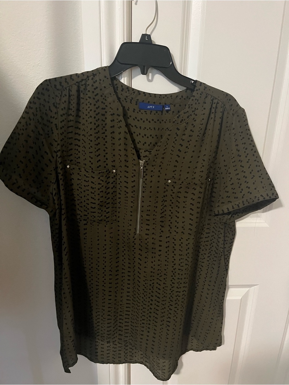 Apt. 9 Olive Green Short Sleeve Zip-Front Top with Dot Print